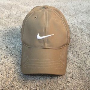 Nike golf hat
